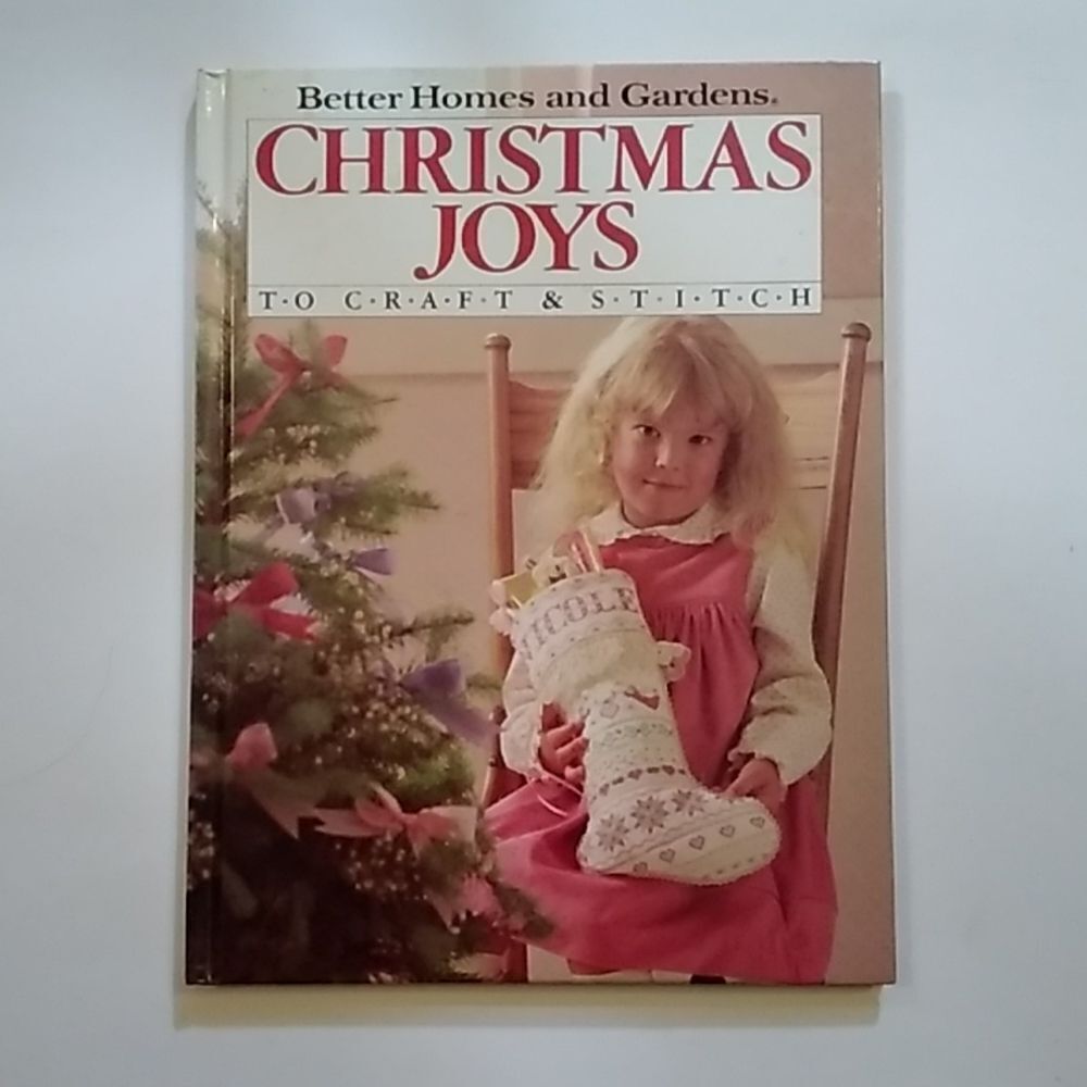 Better Homes Gardens Christmas Joys Craft & Stitch Book
